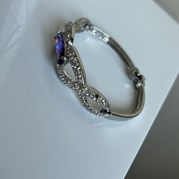 (3 for $15) Crystal Cuff Bracelet 💎🔮 - Picture 4 of 8